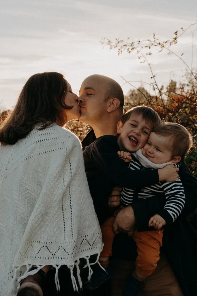 photographe naturelle famille joie