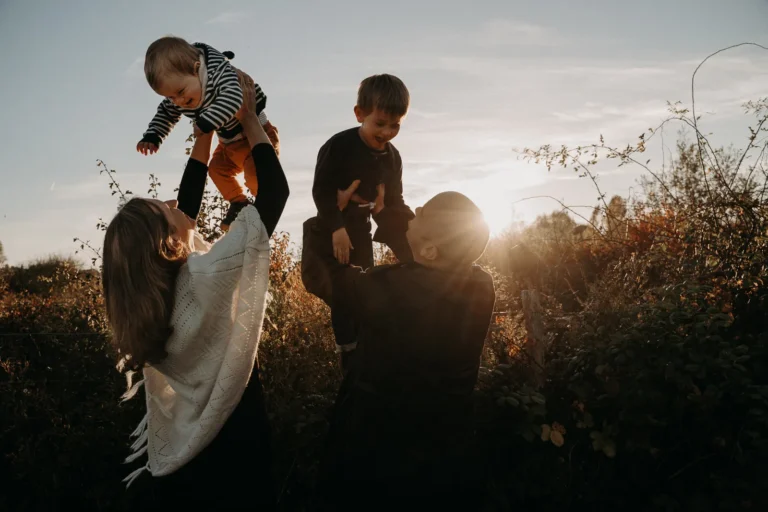 photographe naturelle famille joie
